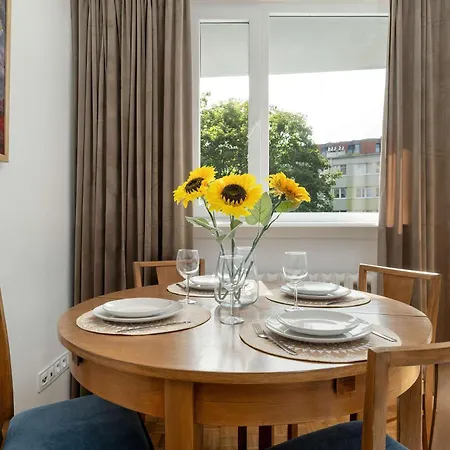 Blue Two Bedroom In With Desk, Bathtub And Balcony By Renters * Breslau